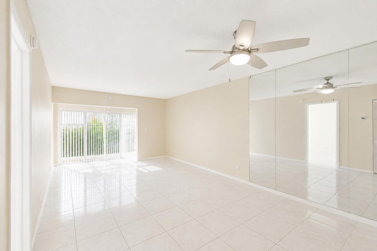 3090 NW 46th Avenue, Unit 105c, Lauderdale Lakes, FL 33313 Photo