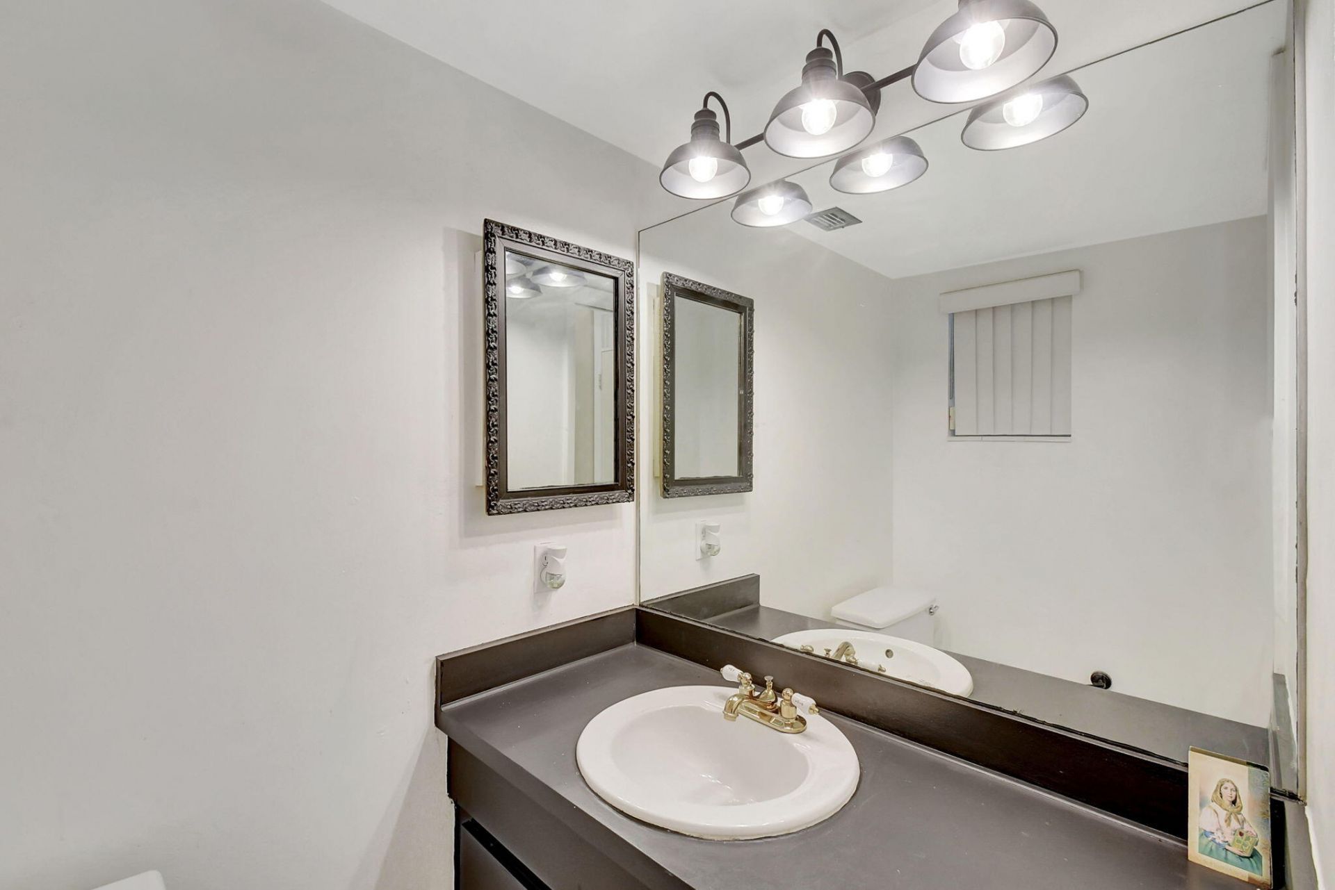 3090 NW 46th Avenue, Unit 105c, Lauderdale Lakes, FL 33313 Photo