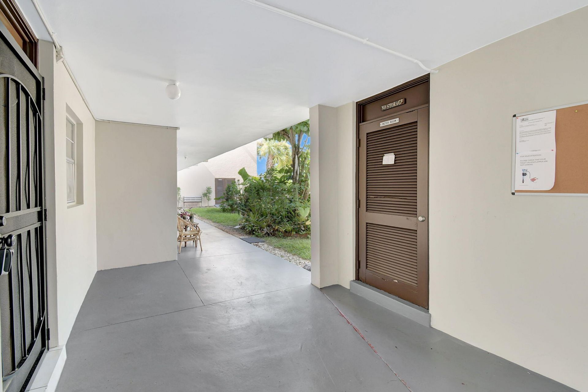 3090 NW 46th Avenue, Unit 105c, Lauderdale Lakes, FL 33313 Photo