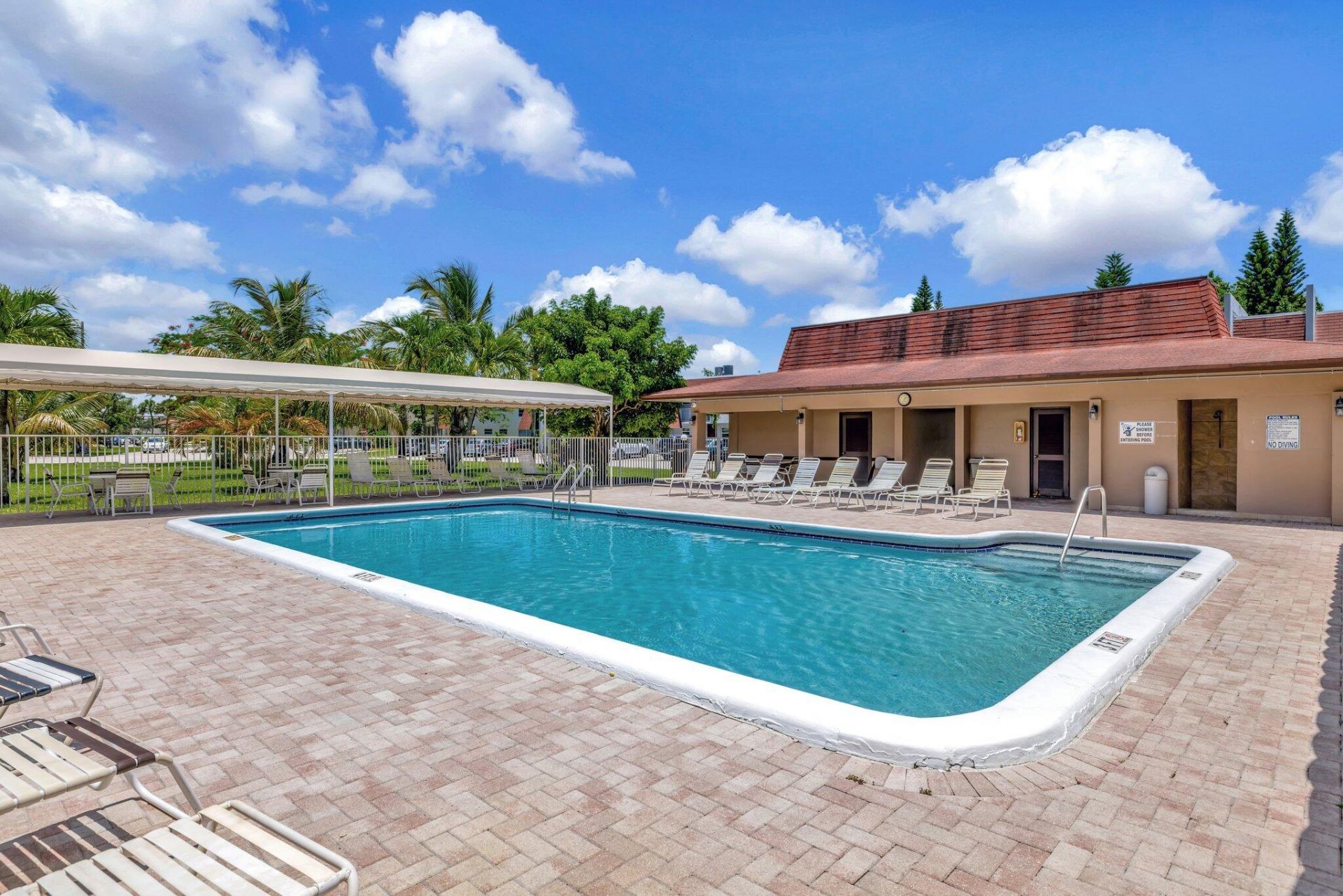 3090 NW 46th Avenue, Unit 105c, Lauderdale Lakes, FL 33313 Photo
