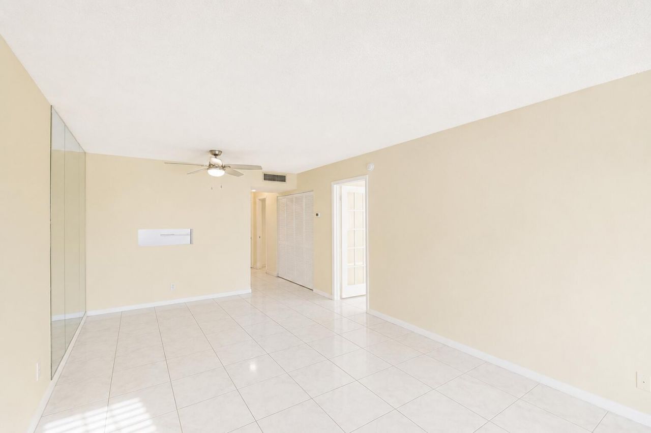 3090 NW 46th Avenue, Unit 105c, Lauderdale Lakes, FL 33313 Photo