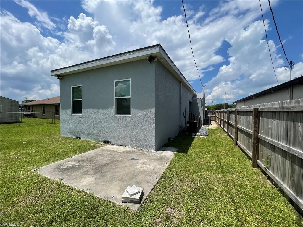 2305 Towles St, Fort Myers, FL 33916 Photo