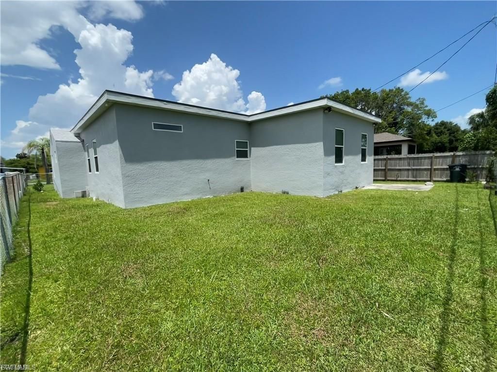 2305 Towles St, Fort Myers, FL 33916 Photo