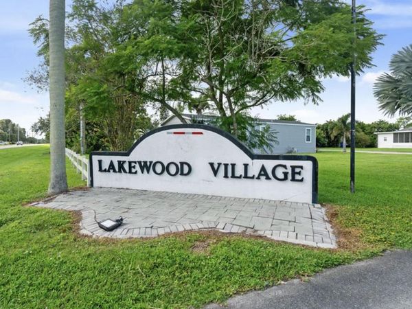 1455 90th Avenue, Unit 266, Vero Beach, FL 32966