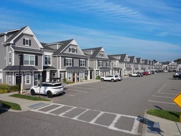 104 Sutton Court, Unit 104, Mount Sinai, NY 11766