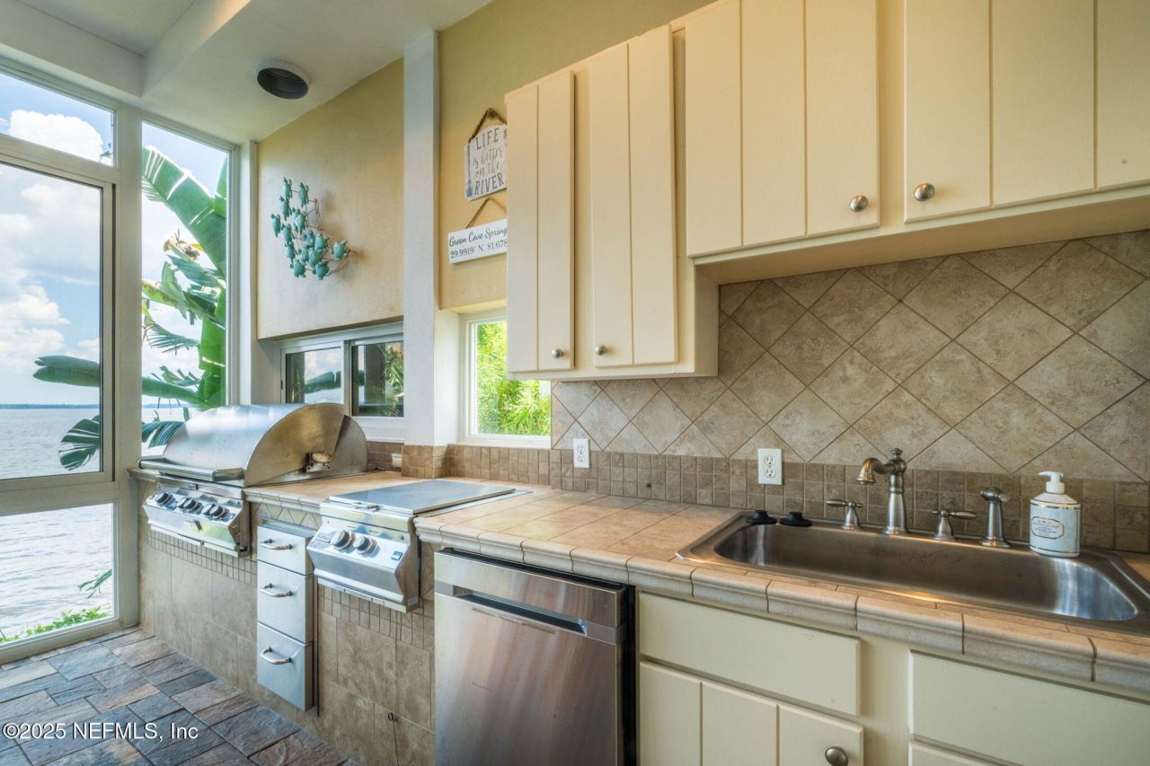 102 Yacht Club Pointe, Green Cove Springs, FL 32043 Photo