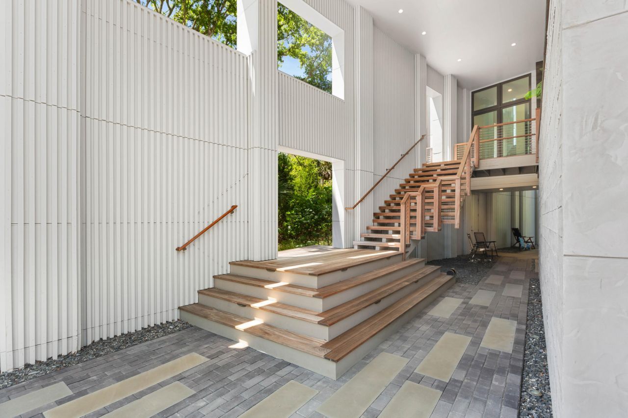 3650 Cobia Court Photo 8