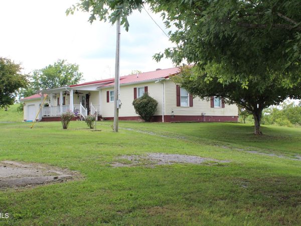 1704 Balls Chapel Road, Rose Hill, VA 24281