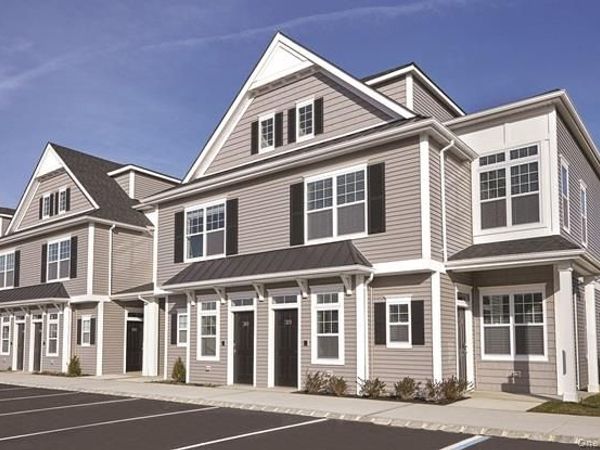 121 Sutton Court, Unit 121, Mount Sinai, NY 11766