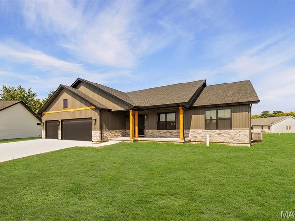 162 Gabrielle Circle, Bethalto, IL 62010