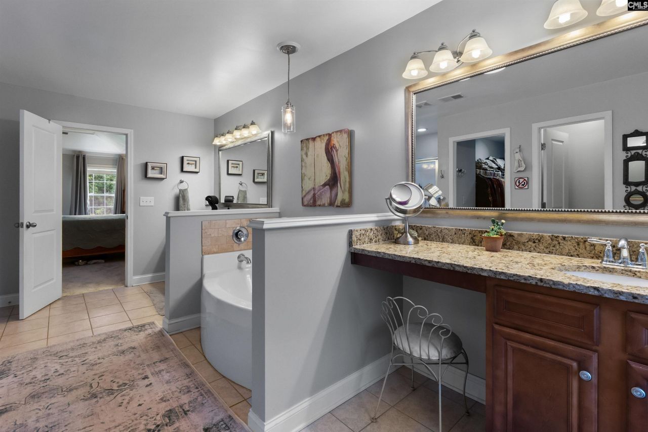 248 Hackamore Lane Photo 22