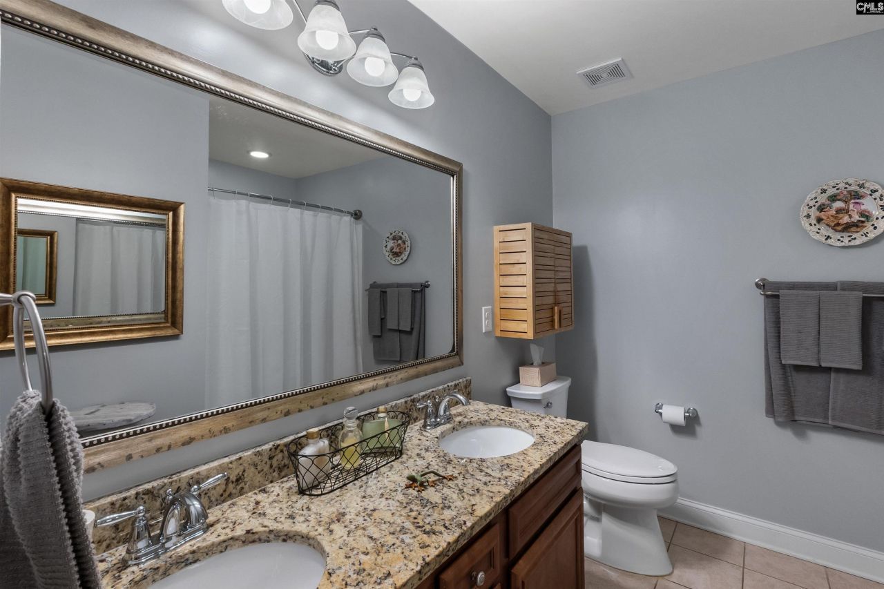 248 Hackamore Lane Photo 37