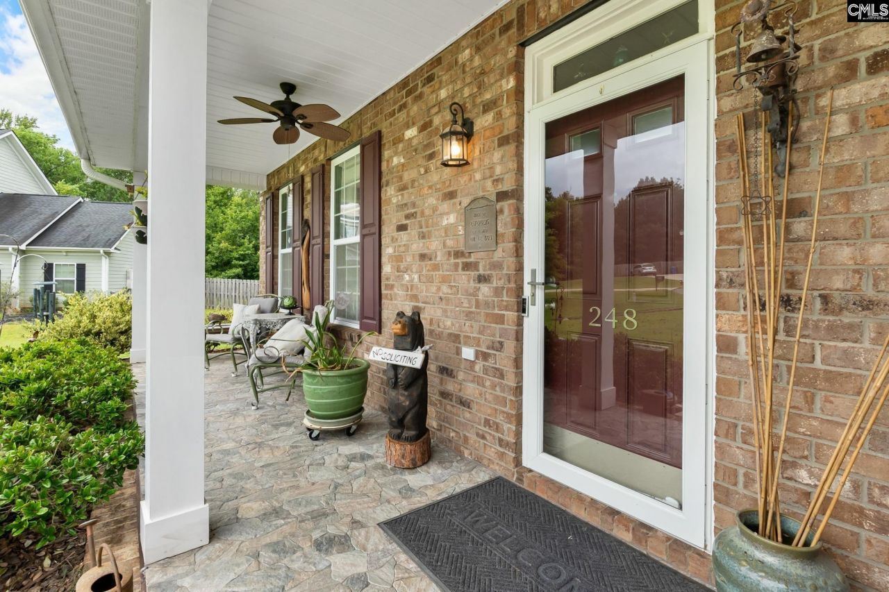 248 Hackamore Lane Photo 6