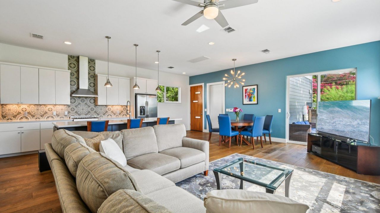 2211 New York Ave, Unit A, Austin, TX 78702 Main Photo