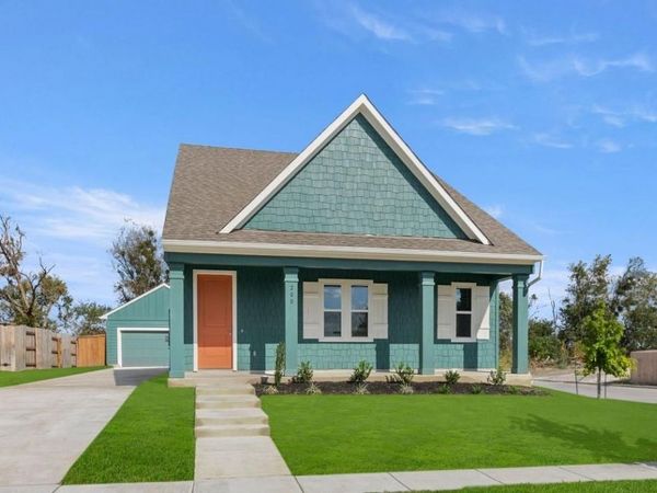 115 Cherry Blossom LN, Taylor, TX 76574