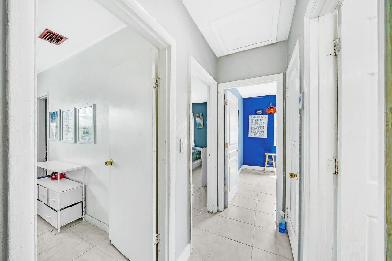 808 41st Street, West Palm Beach, FL 33407 Photo