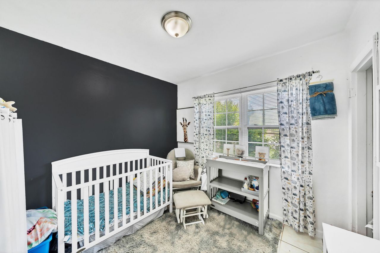 808 41st Street, West Palm Beach, FL 33407 Photo