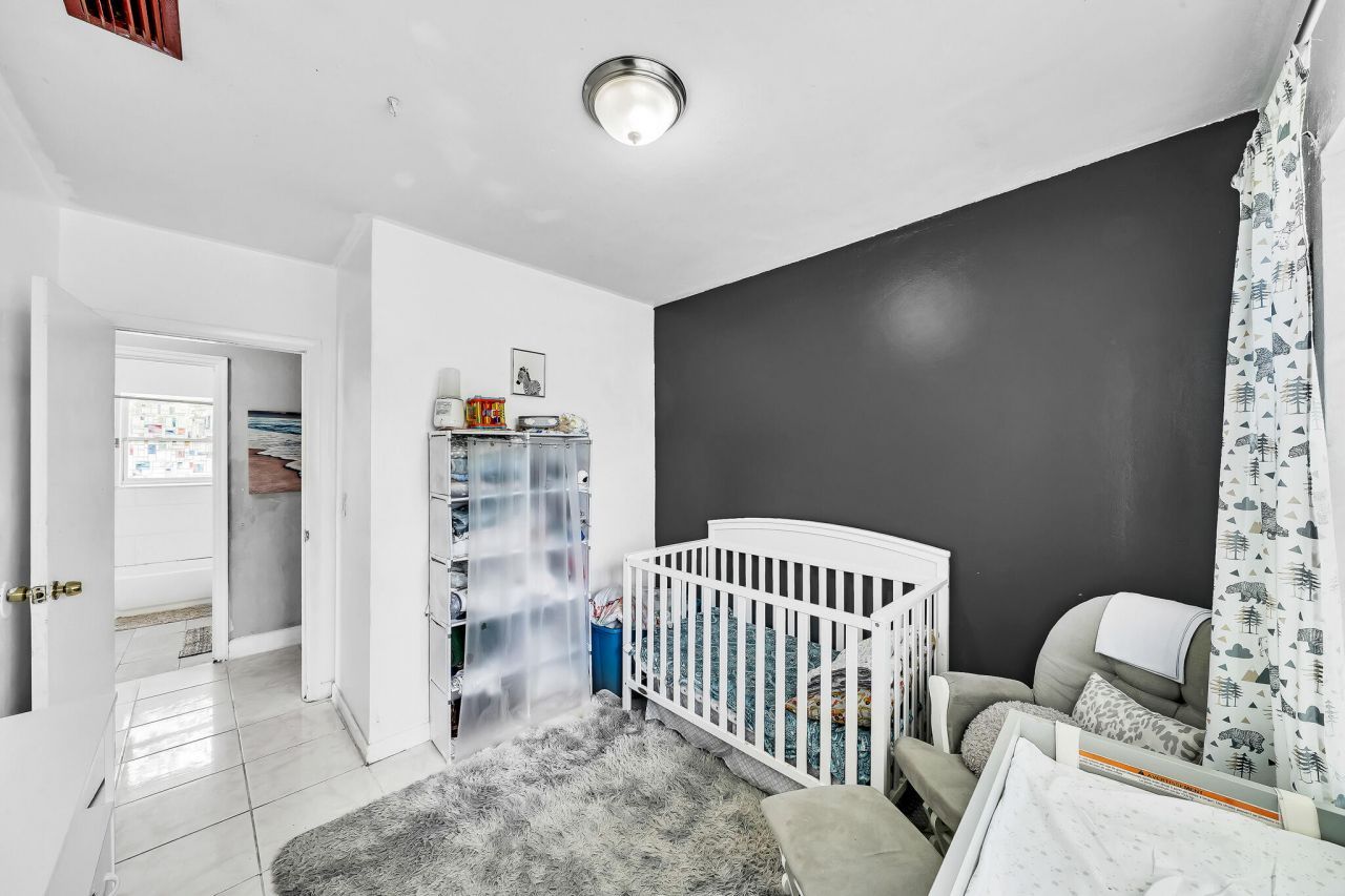 808 41st Street, West Palm Beach, FL 33407 Photo