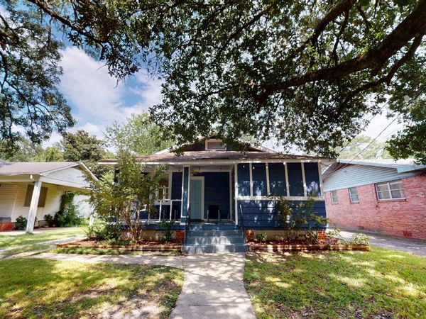 29 HOUSTON Street, Mobile, AL 36606
