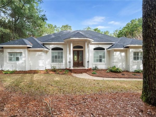 154 Willow Lake Drive, Fairhope, AL 36532