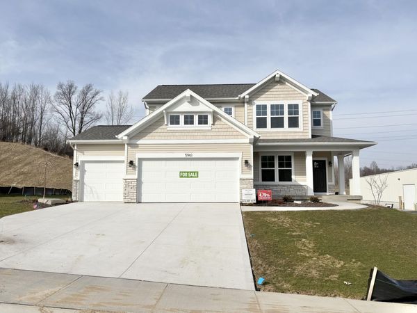 5961 Valley Point Drive SE, Caledonia, MI 49316