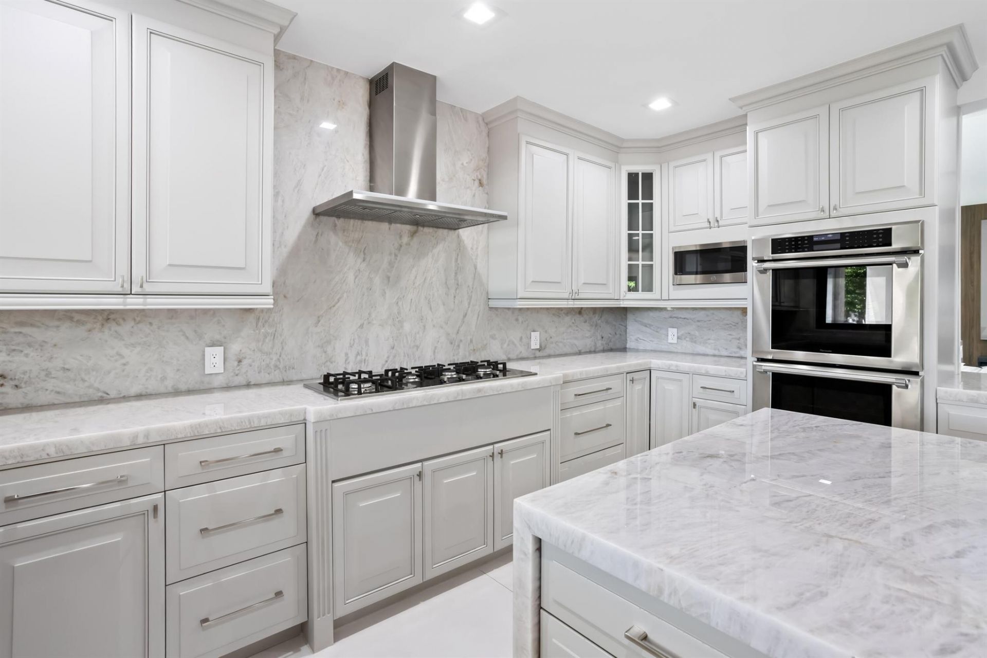 18743 Long Lake Drive, Boca Raton, FL 33496 Photo