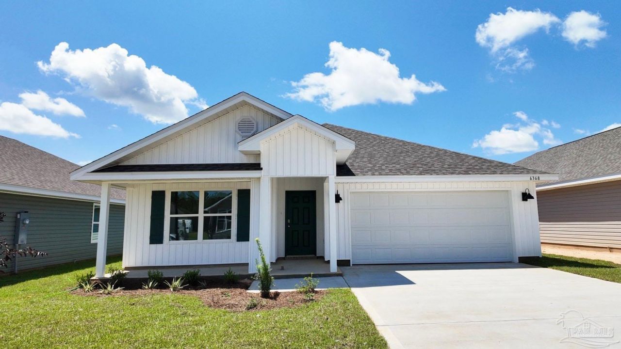 6368 Firefly Dr, Milton, FL 32583 Main Photo