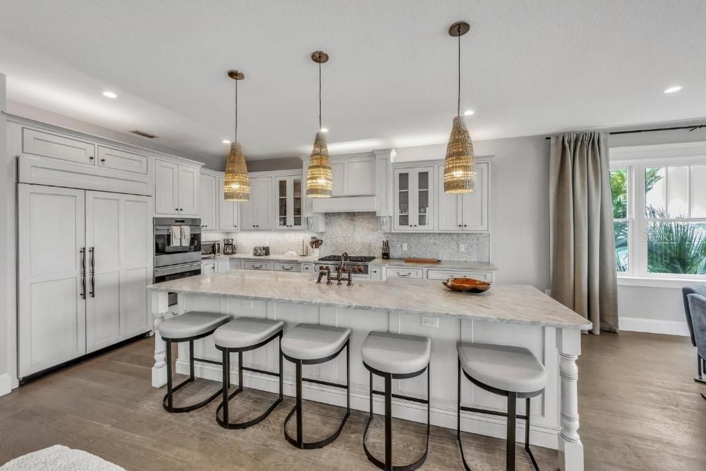 112 11th Street S, Bradenton Beach, FL 34217 Photo