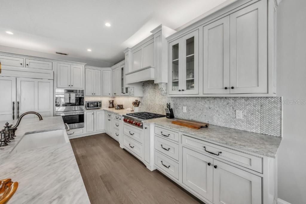 112 11th Street S, Bradenton Beach, FL 34217 Photo