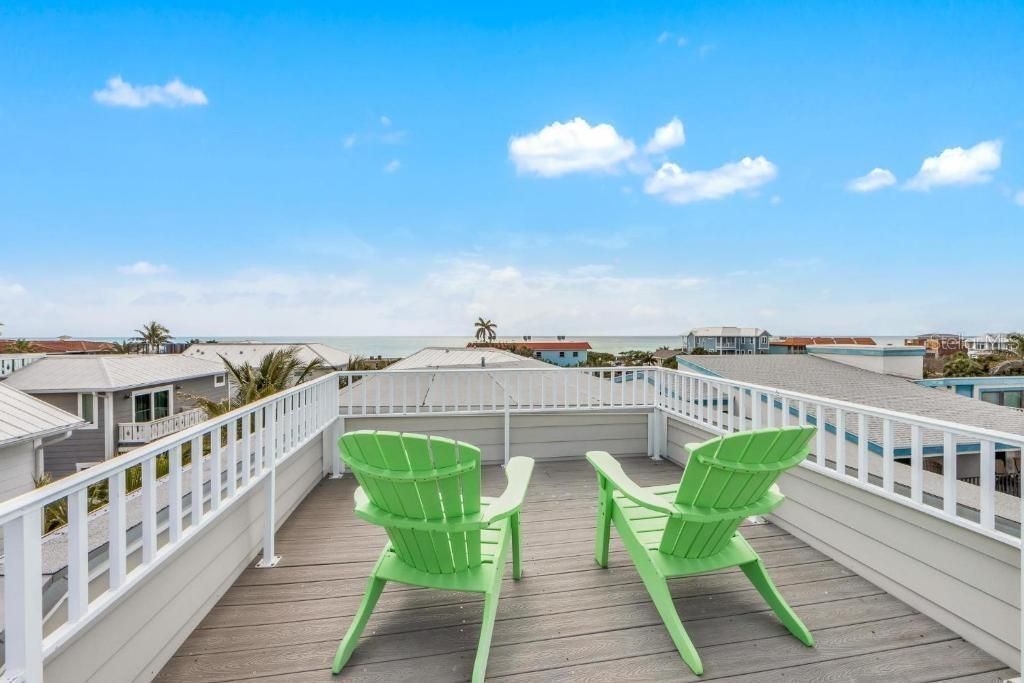 112 11th Street S, Bradenton Beach, FL 34217 Photo