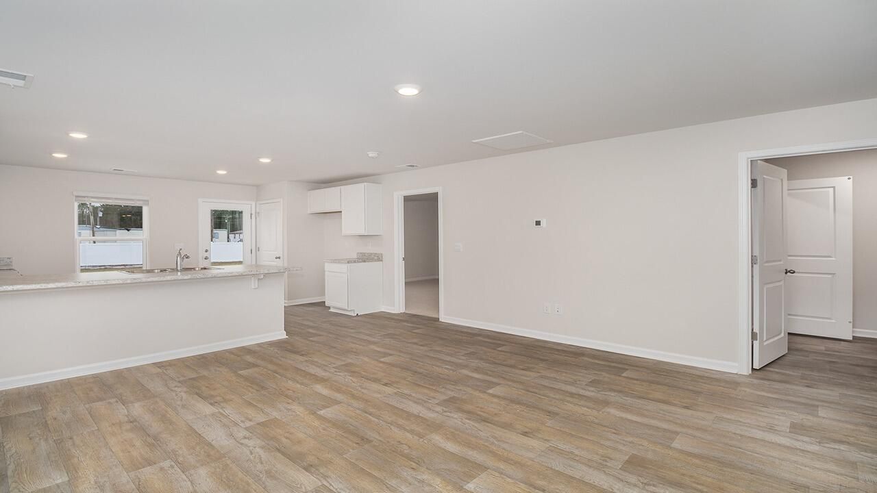 137 Hale Road Photo 22