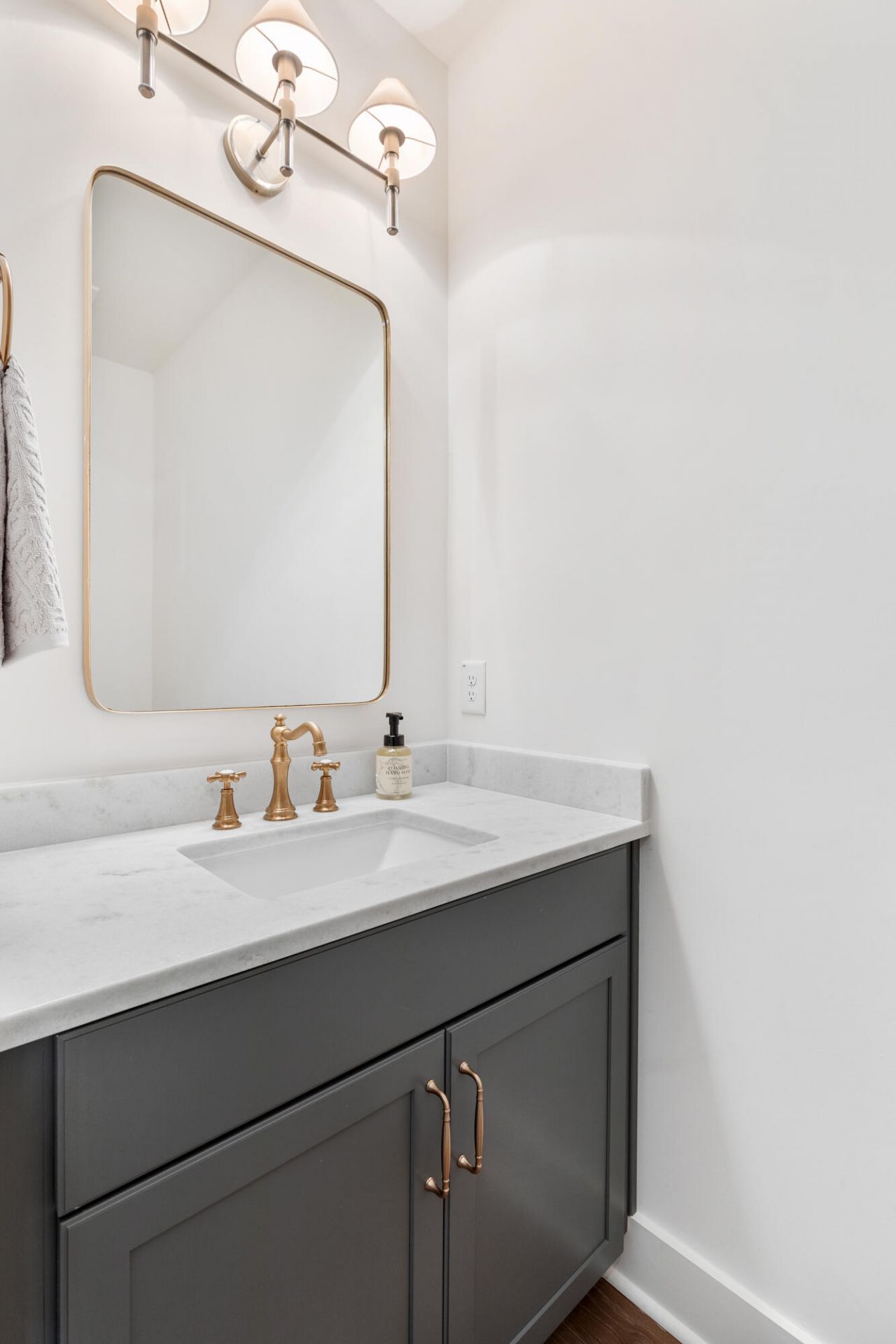 5122 Hut Crk Road Photo 26