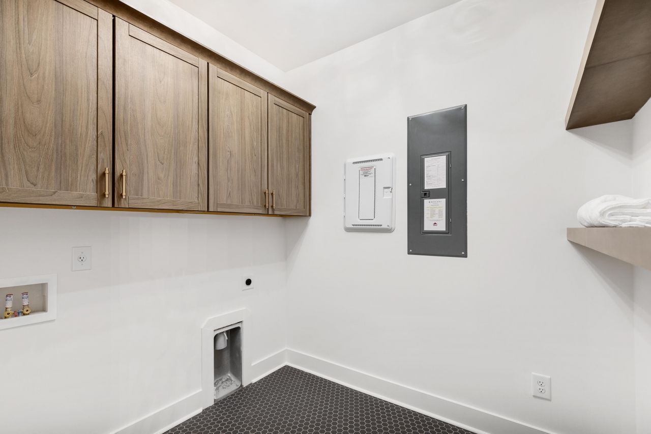 5122 Hut Crk Road Photo 27