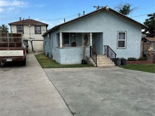 241 L Street, Bakersfield, CA 93304