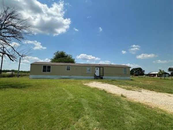 559 Quillian Trace, Gholson, TX 76705