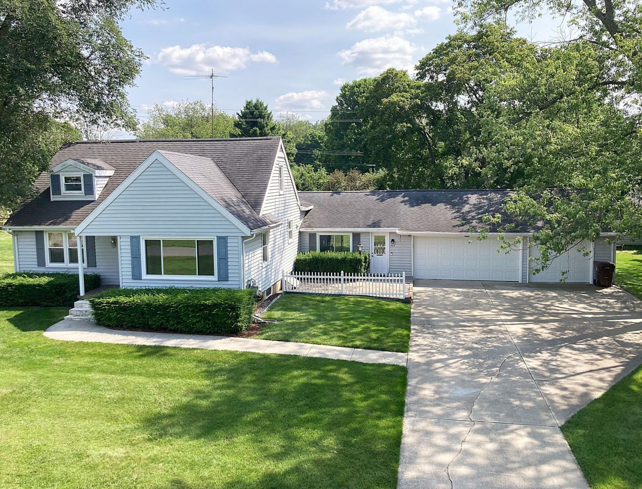 503 W Gilson Street, Edmore, MI 48829 Main Photo