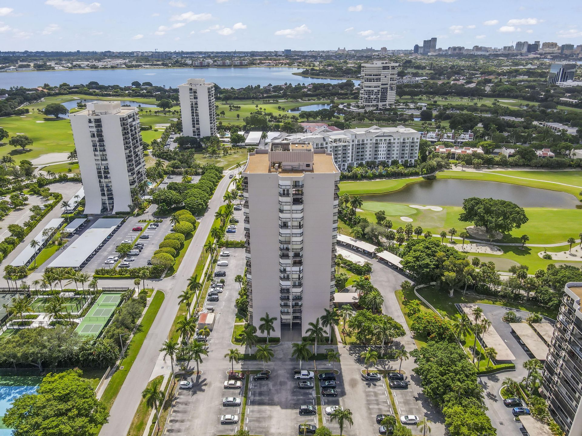 2425 Presidential Way, Unit 1006, West Palm Beach, FL 33401 Photo