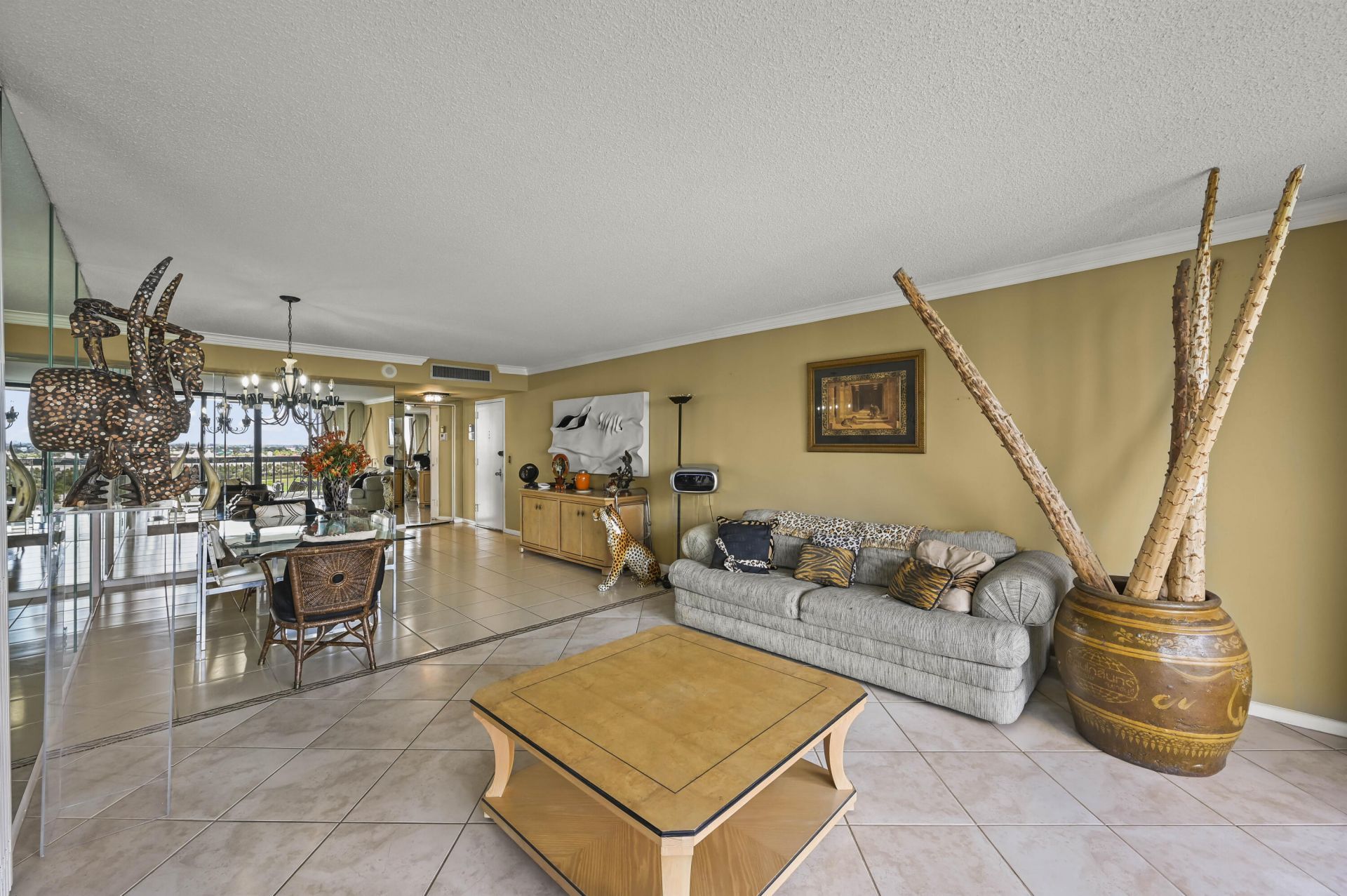 2425 Presidential Way, Unit 1006, West Palm Beach, FL 33401 Photo