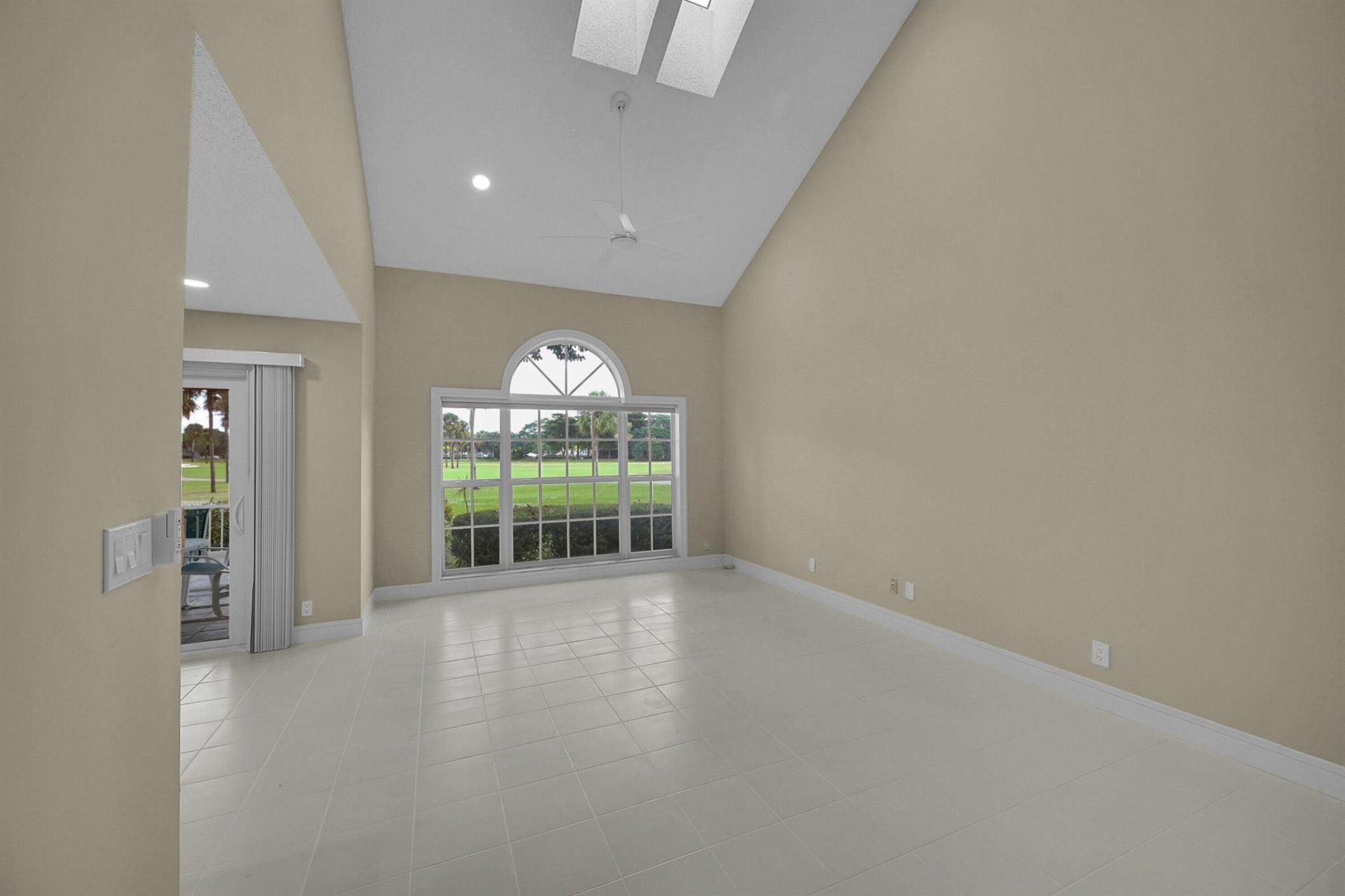 17094 Boca Club Boulevard, Unit 4, Boca Raton, FL 33487 Photo