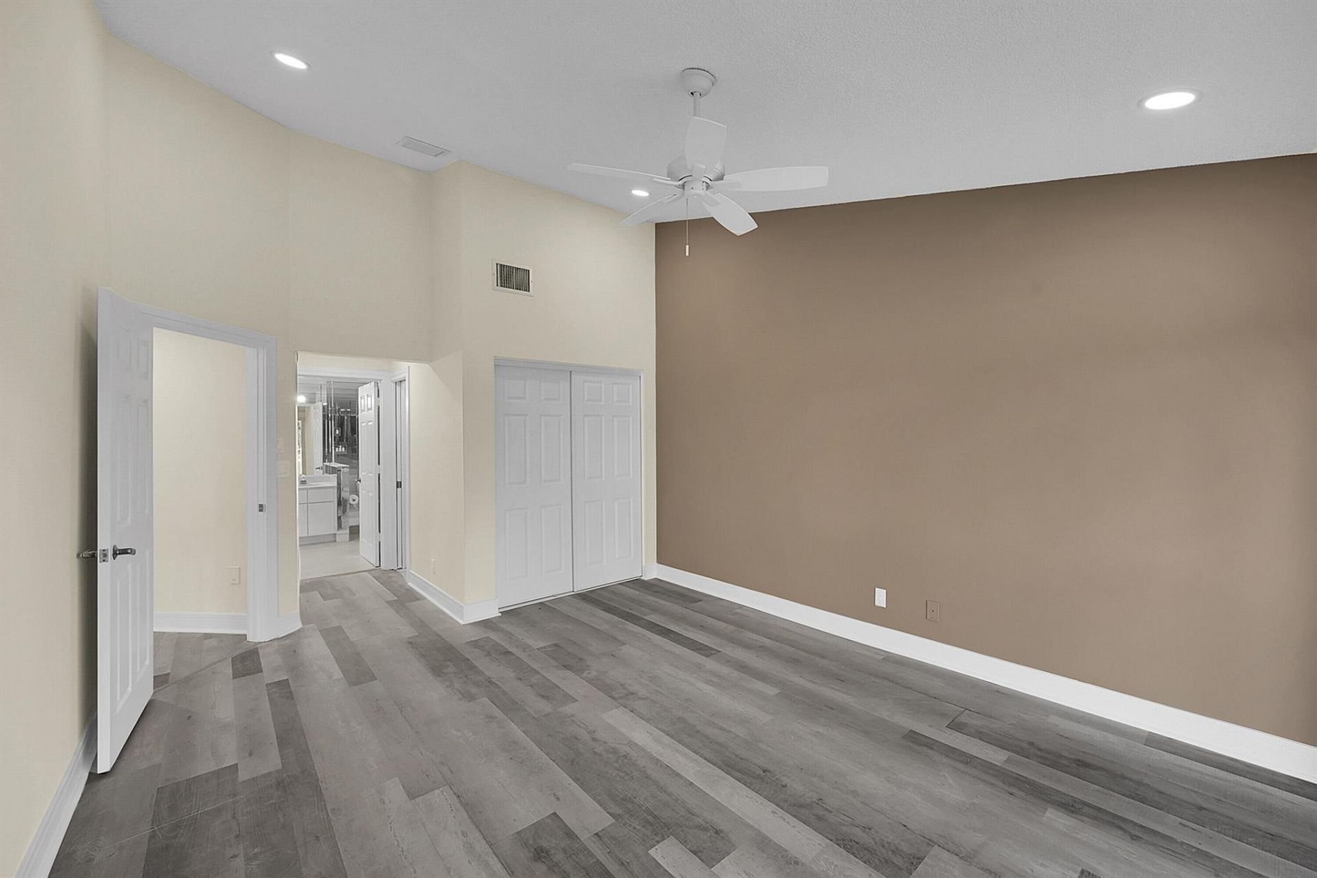 17094 Boca Club Boulevard, Unit 4, Boca Raton, FL 33487 Photo