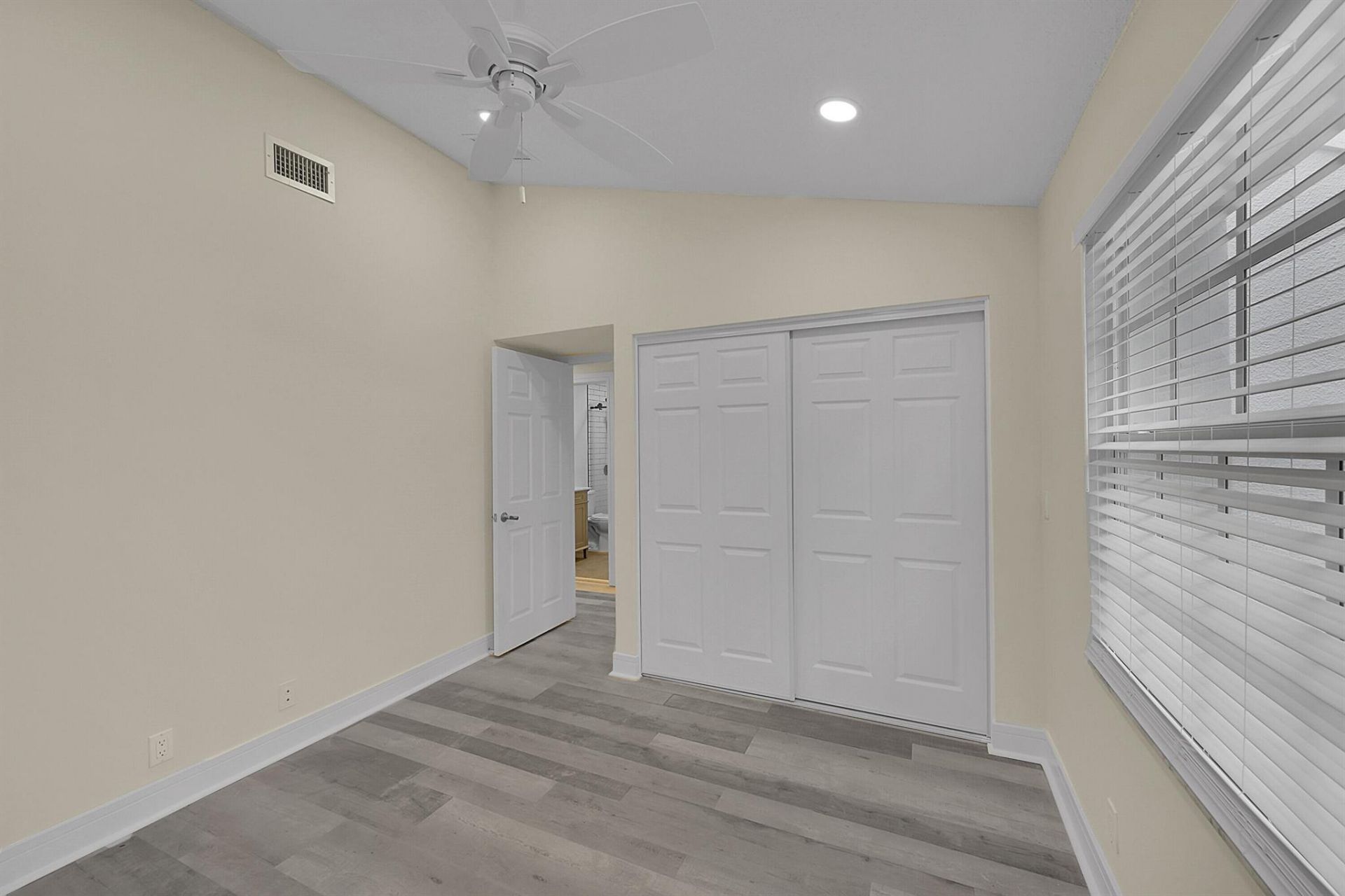 17094 Boca Club Boulevard, Unit 4, Boca Raton, FL 33487 Photo