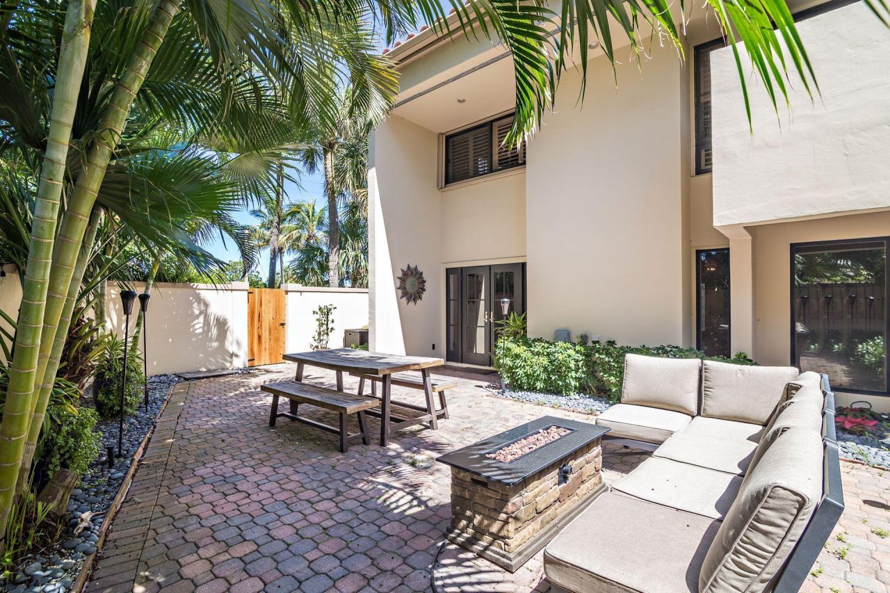 220 Celestial Way, Unit 1, Juno Beach, FL 33408 Photo