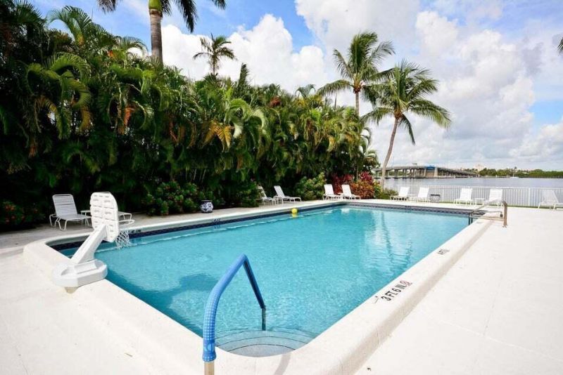 2860 S Ocean Boulevard, Unit 204, Palm Beach, FL 33480 Photo