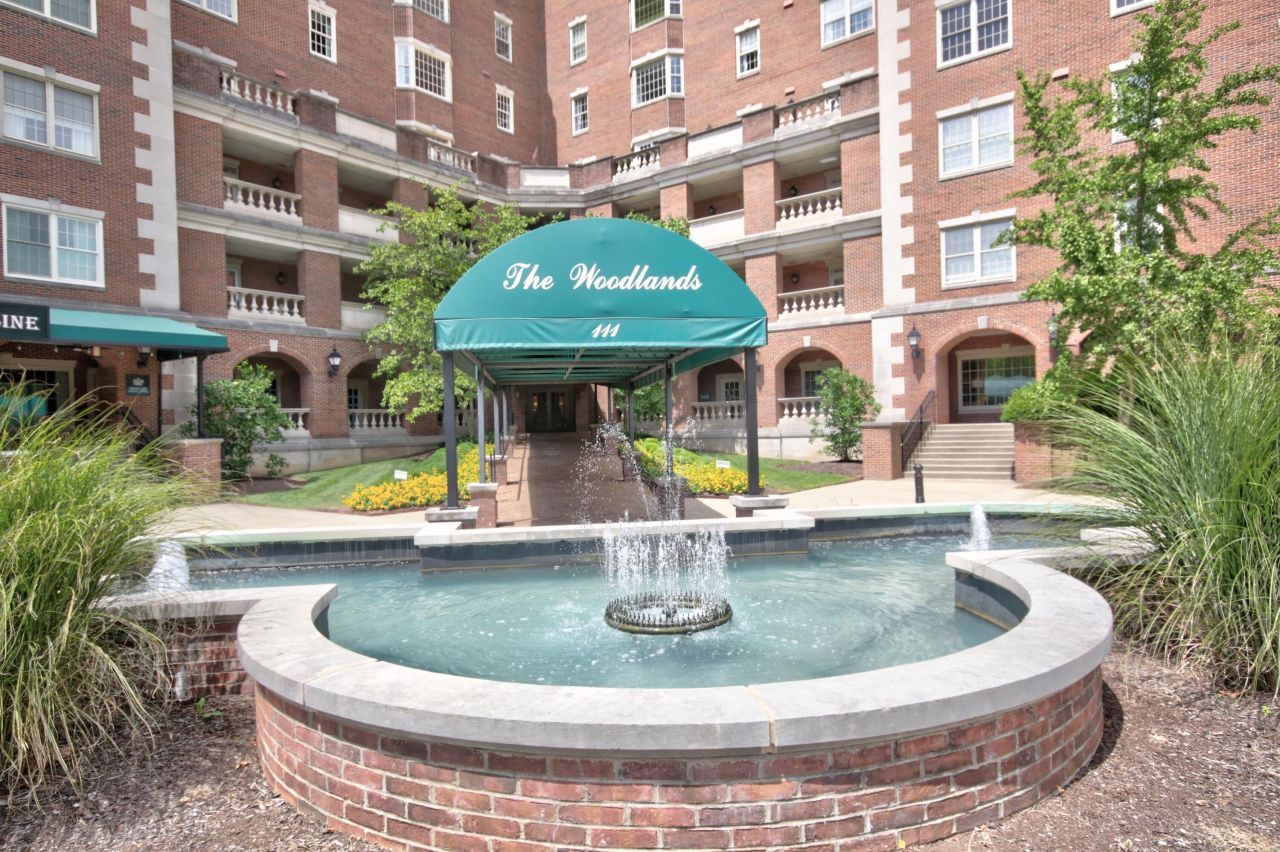 111 Woodland Avenue, Unit 211, Lexington, KY 40502 Main Photo