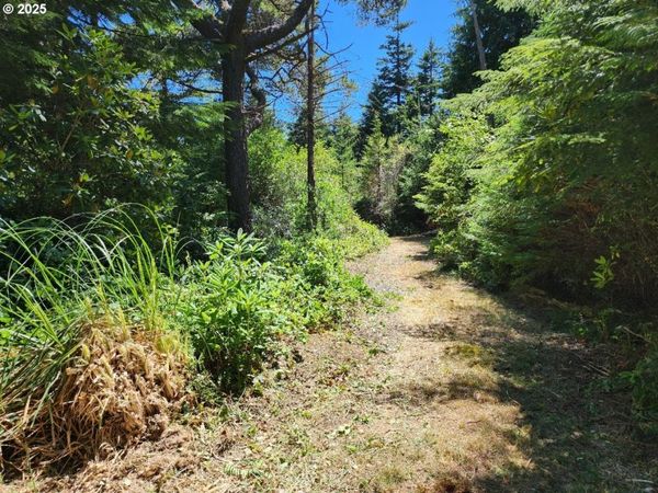 Vista DR, Unit 1100, Port Orford, OR 97465