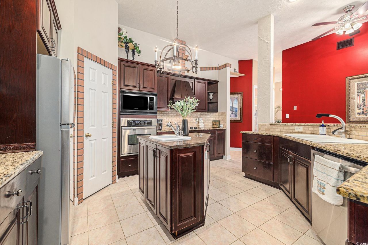 2425 Hunters Trail Photo 12