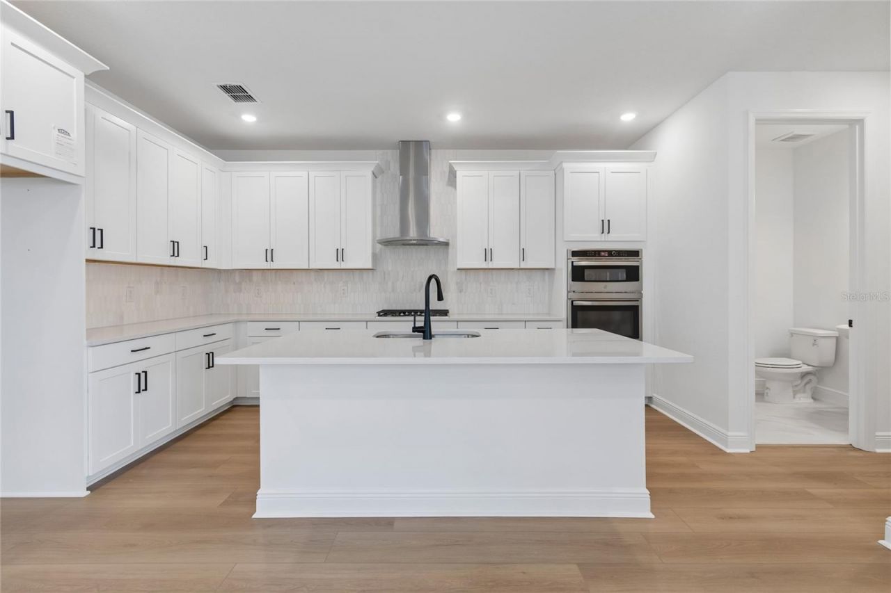 8103 Seaflower Parkway, Bradenton, FL 34210 Photo