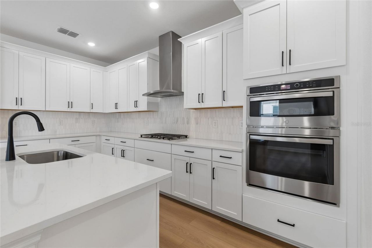 8103 Seaflower Parkway, Bradenton, FL 34210 Photo