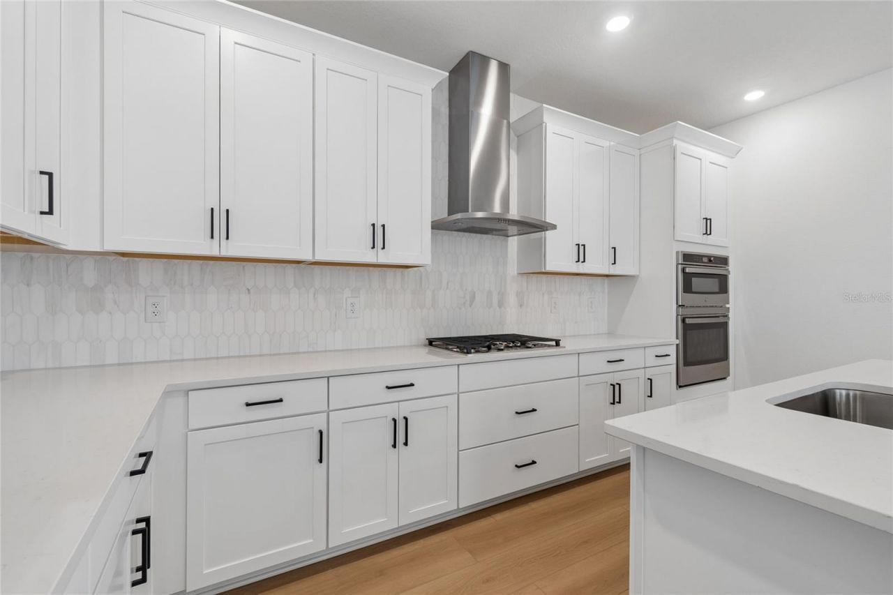 8103 Seaflower Parkway, Bradenton, FL 34210 Photo