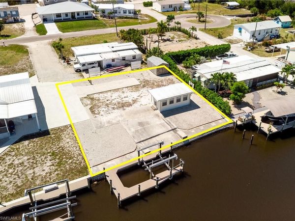 5150 Sandpiper DR, ST. JAMES CITY, FL 33956